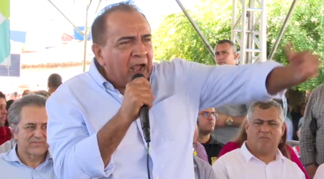Capa: VÍDEO! Ao lado de Jerônimo, prefeito do PSDB desabafa sobre abandono de ACM Neto: “ele não me recebia”