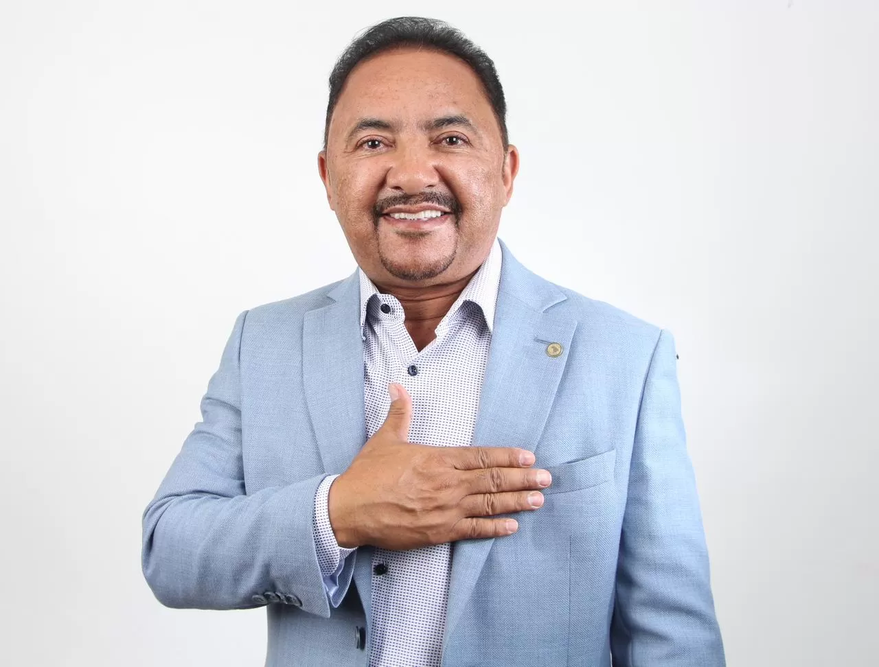Capa: JUAZEIRO: Partido Verde vai lançar a pré-candidatura de Roberto Carlos a prefeito