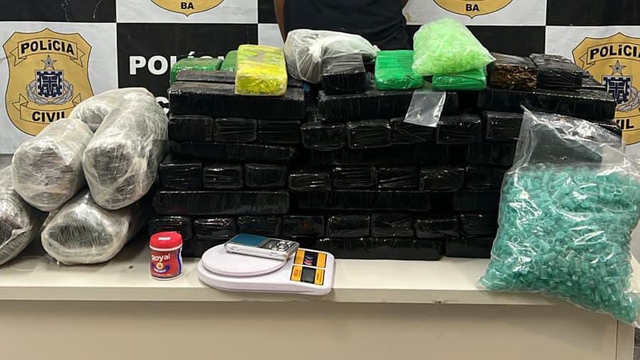 Capa: DEPOM desarticula ponto de distribuição de drogas na RMS e apreende 120 kg de entorpecentes