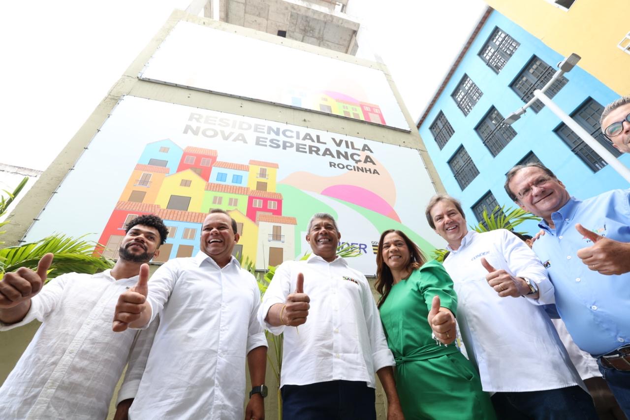 Capa: No Pelourinho, Governo do Estado inaugura residencial Vila Nova Esperança
