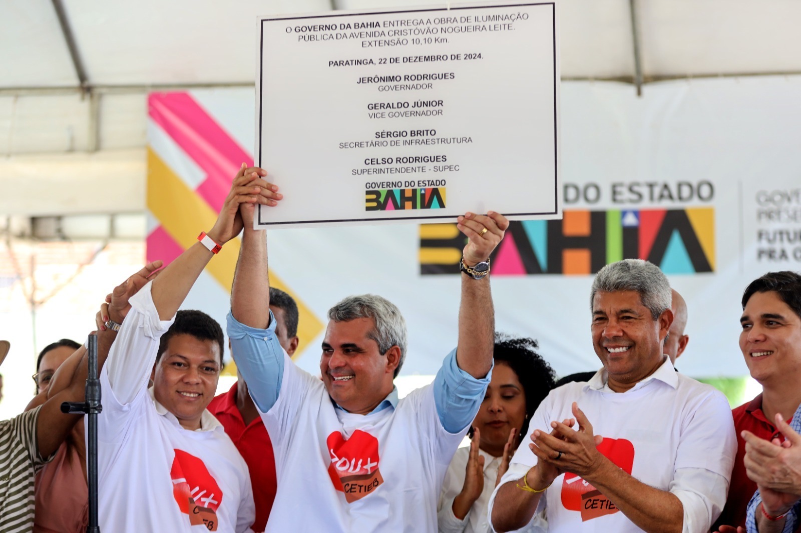 Capa: Governador Jerônimo Rodrigues investe mais de R$ 63 milhões em segurança, educação e infraestrutura em Paratinga