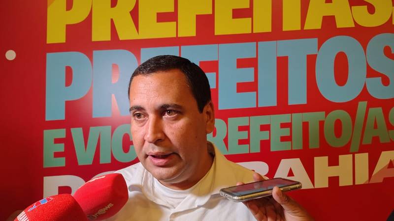 Capa: Éden Valadares confirma que eventual chapa dos governadores será 100% pura: “Não tem essa de Rui ir para o Avante, isso é mecanismo artificial, eles são do PT, permanecerão no PT”