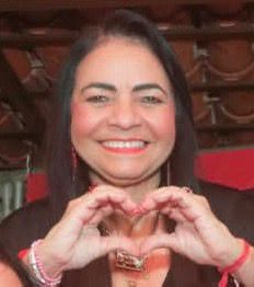 Capa: E AGORA, DE QUEM É A CULPA? Moema Gramacho nega acusações e diz que transformou Lauro de Freitas