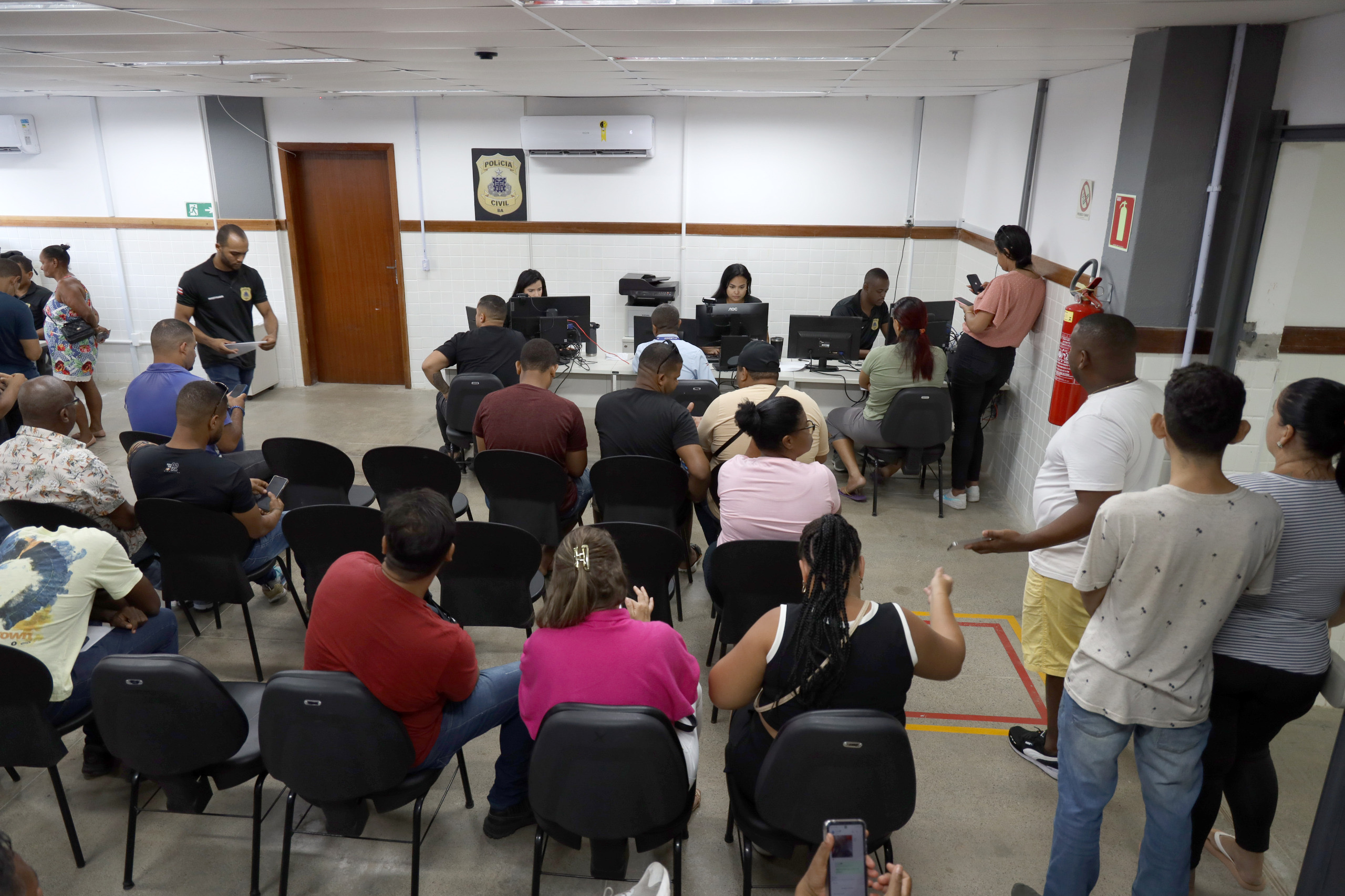 Capa: Polícia Civil devolve cerca de 250 celulares recuperados em mais uma fase da Operação Mobile