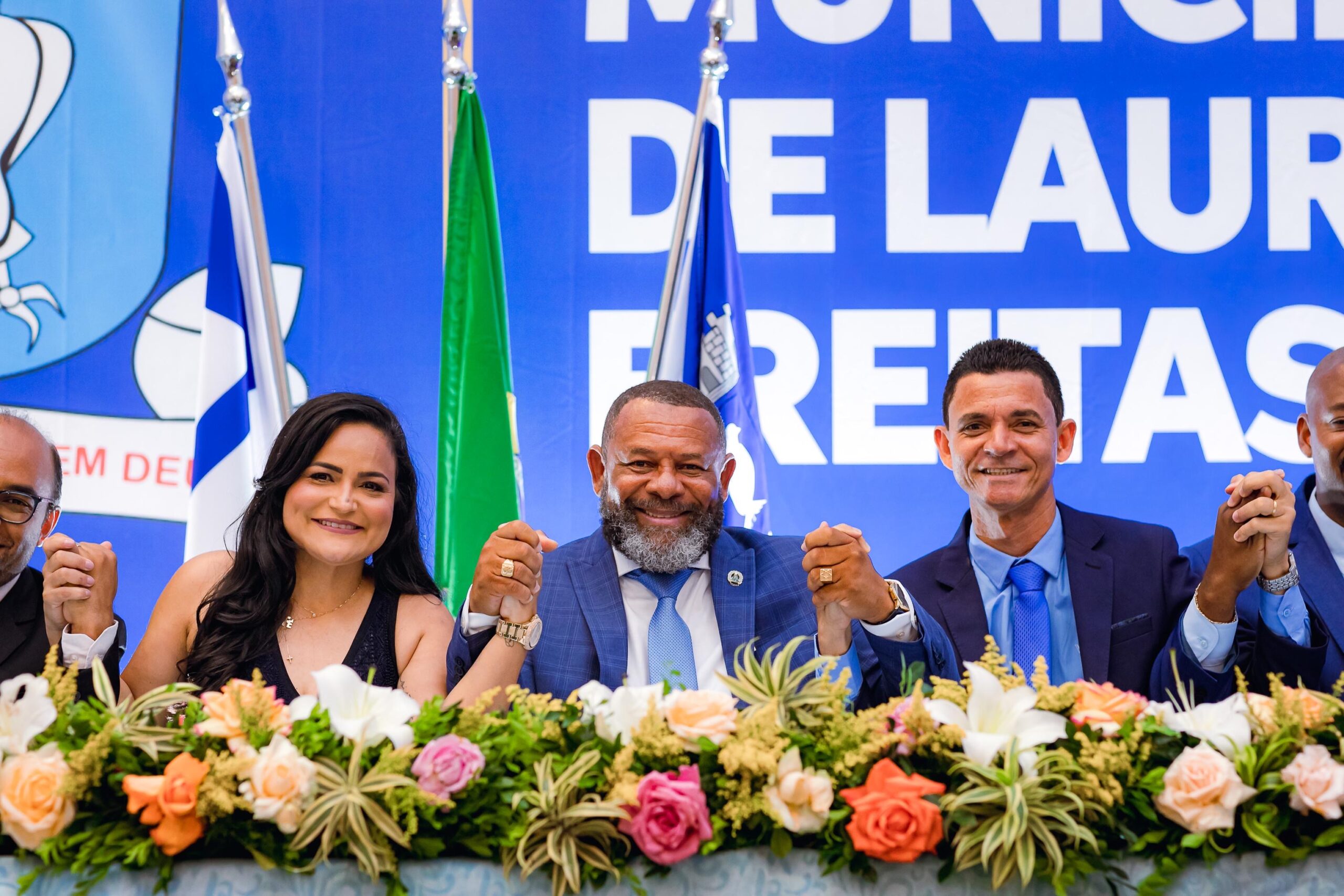 Capa: Lauro: após ser eleito, Juca prega harmonia entre poderes e garante: “Não serei capacho da prefeita”