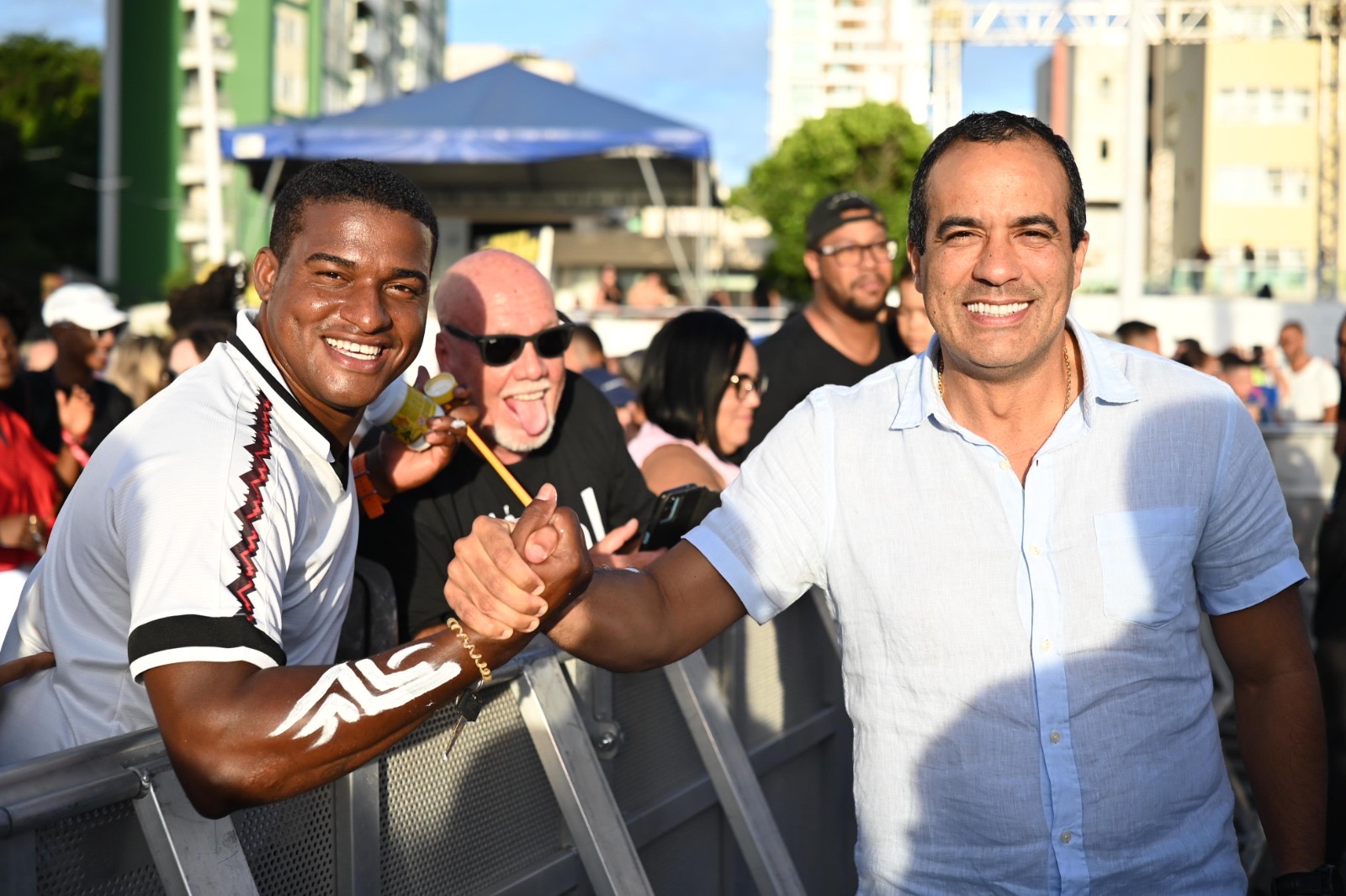 Capa: “Expectativa é que seja um Carnaval maior e melhor do que no ano passado”, afirma Bruno Reis