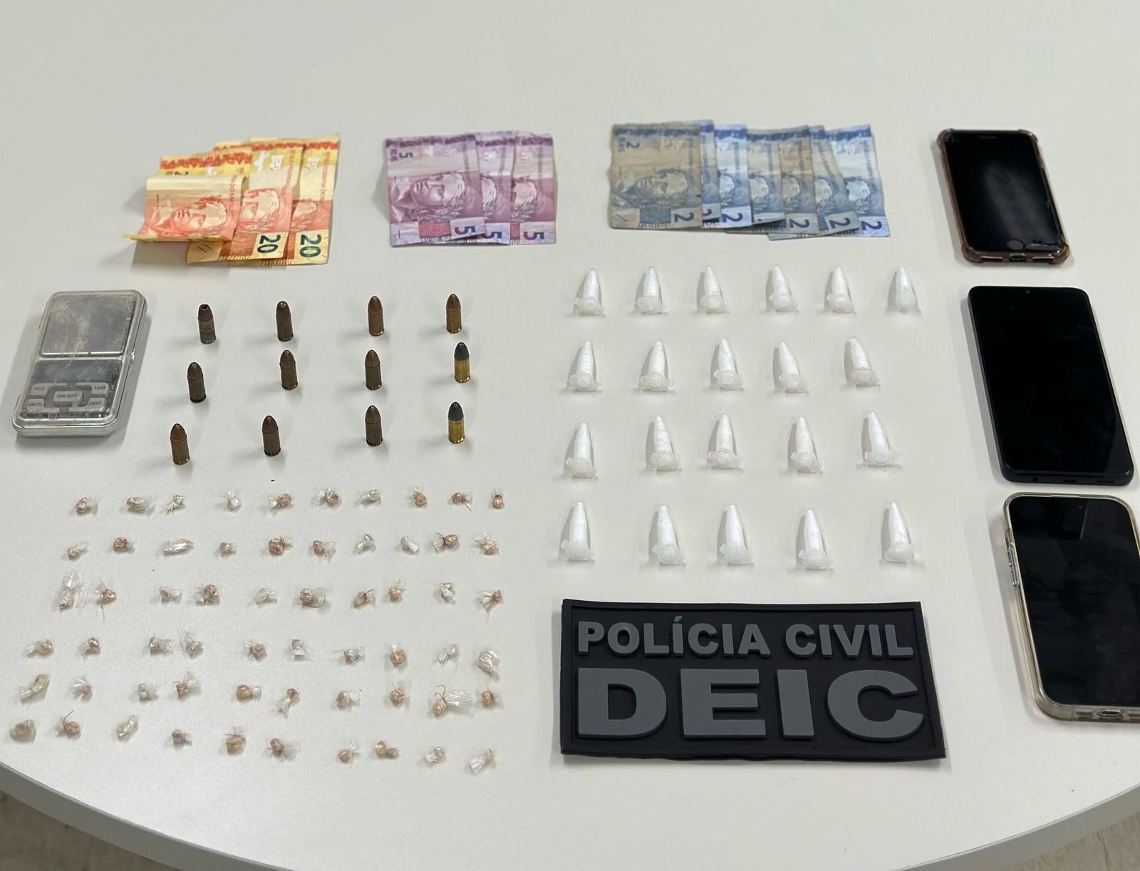 Capa: Homem com histórico criminal é preso com drogas no Caminho de Areia