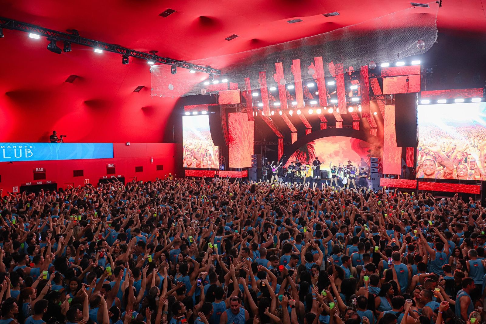Capa: Segunda noite do Camarote Club no Carnaval de Salvador é marcada por grandes shows e experiência premium