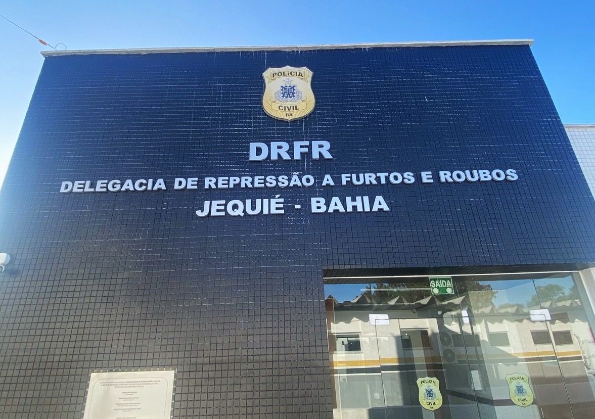 Capa: Suspeita de furtos em residências é presa e joias são recuperadas em Jequié