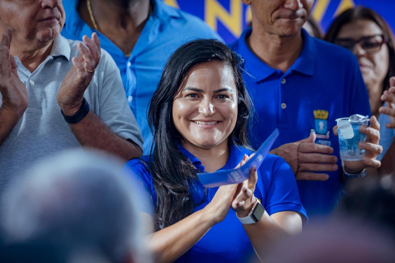 Capa: Débora Regis tem 61% de aprovação e comemora resultado de pesquisa: “A população reconhece nosso trabalho”