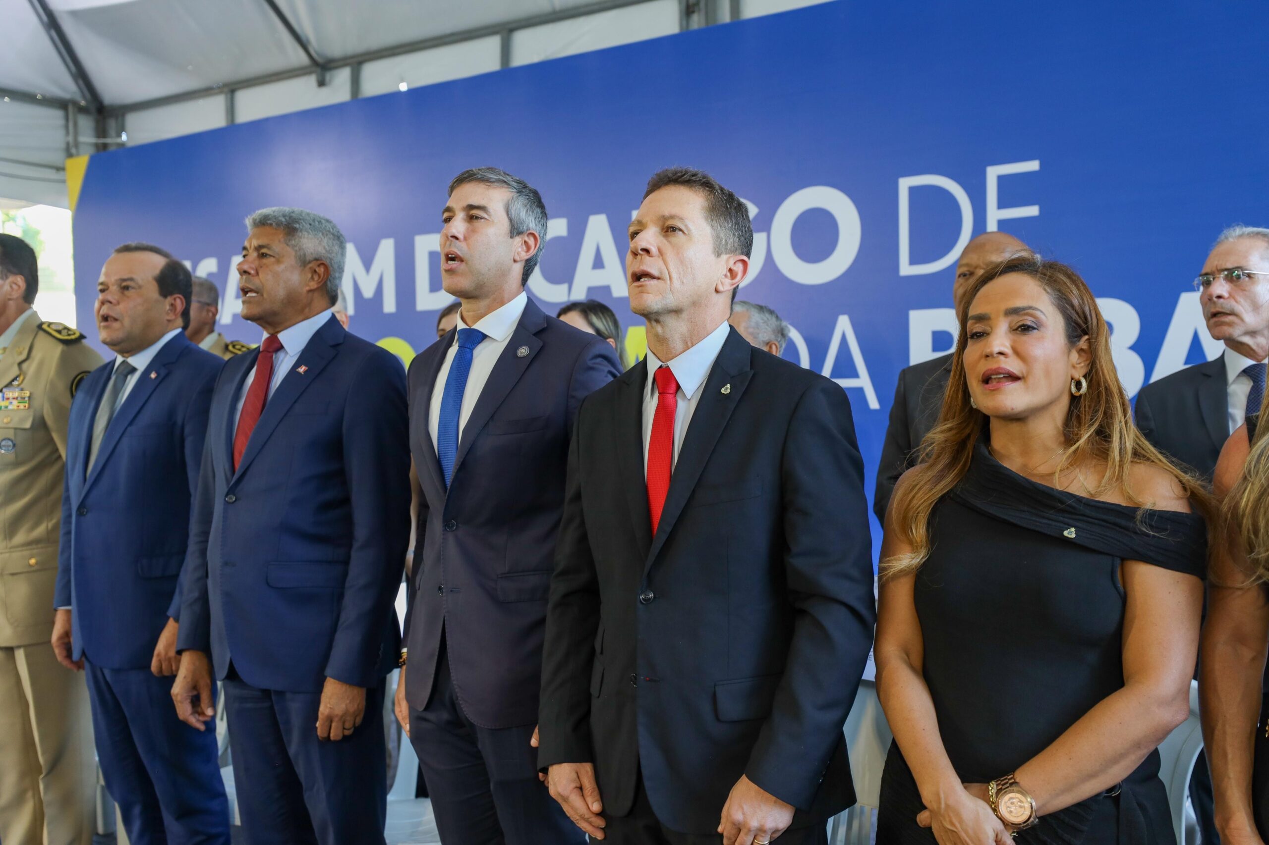 Capa: Com especializações operacionais e estratégicas, novo delegado-geral da Polícia Civil é empossado