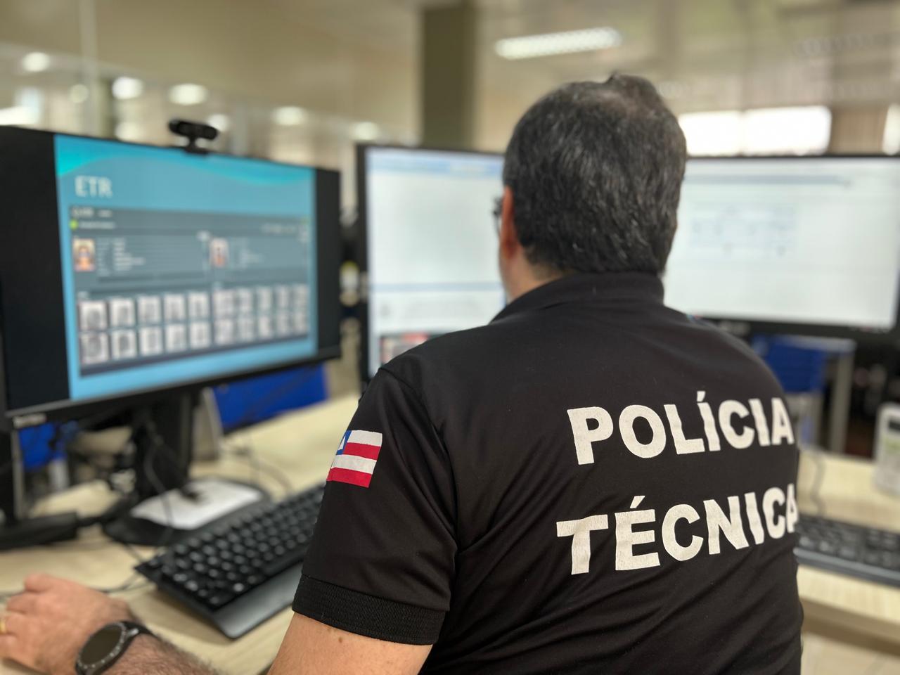 Capa: Pedro Mello evita emissão de 30 documentos de identidade fraudados