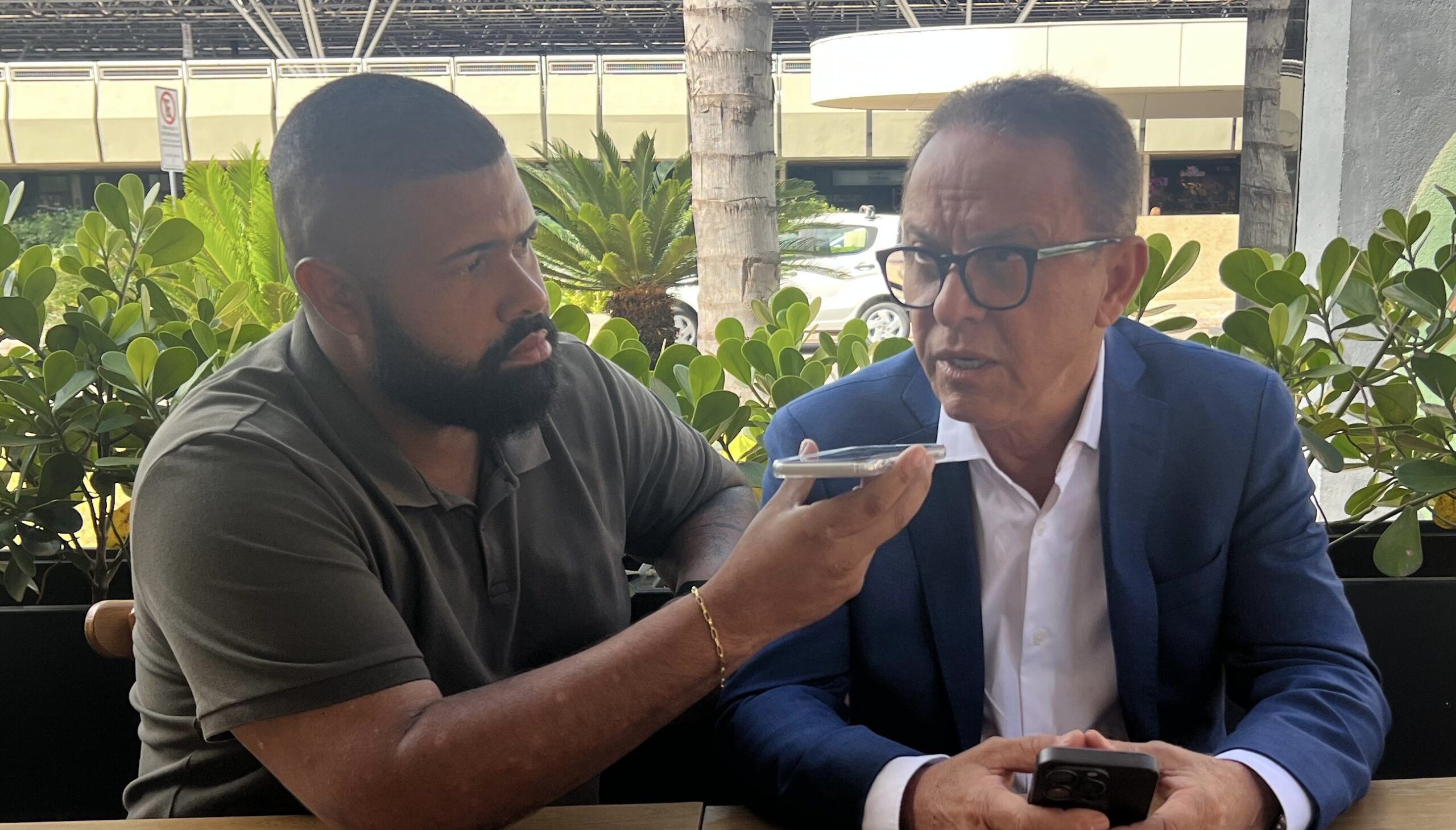 Capa: DIRETO DE BRASÍLIA: prefeito de Cairu, Hildécio Meireles, fala sobre conquistas para o município e anuncia novas entregas