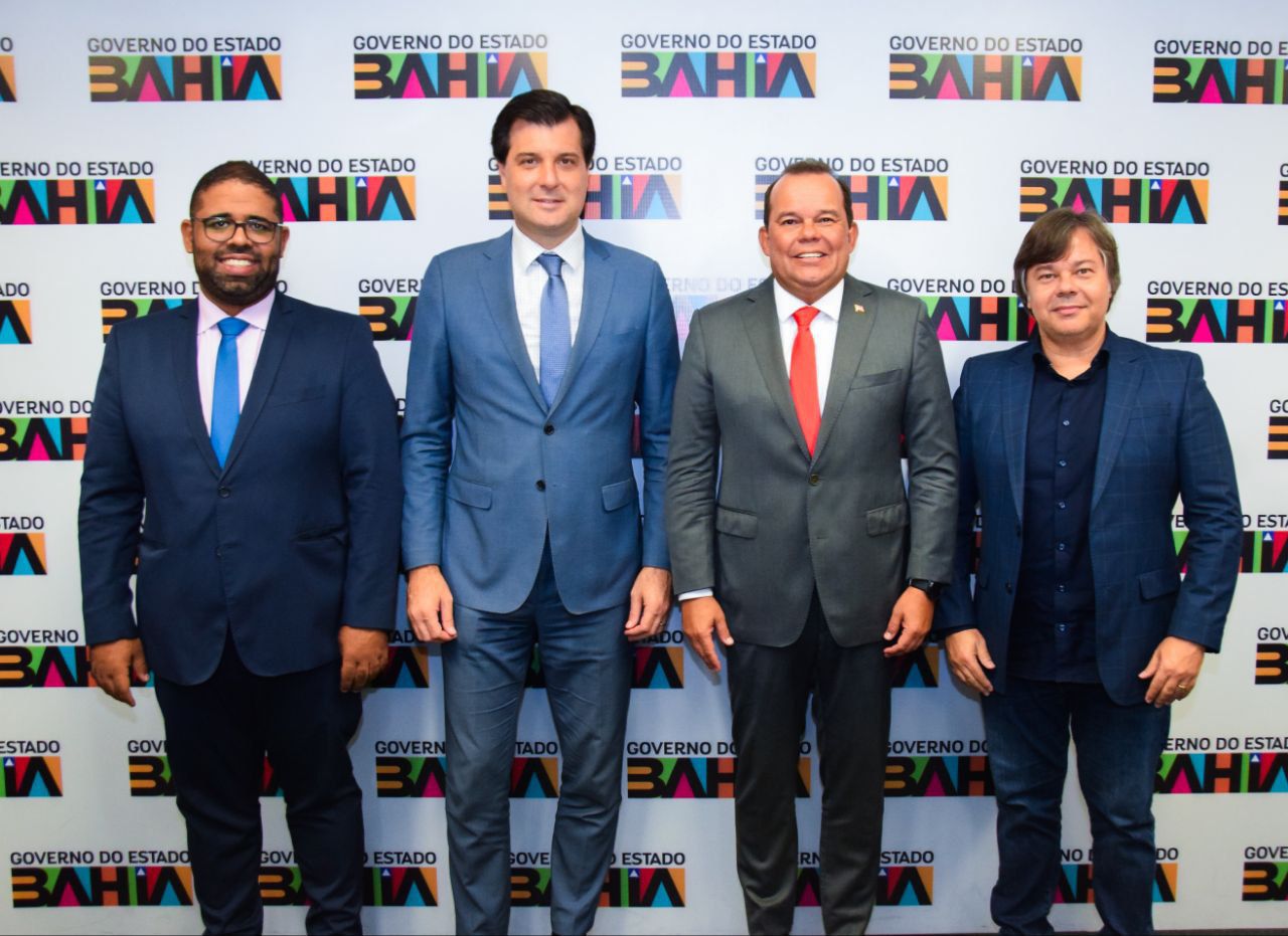 Capa: Governador em exercício, Geraldo Júnior, realiza reunião de alinhamento de políticas institucionais e ações para o desenvolvimento do estado