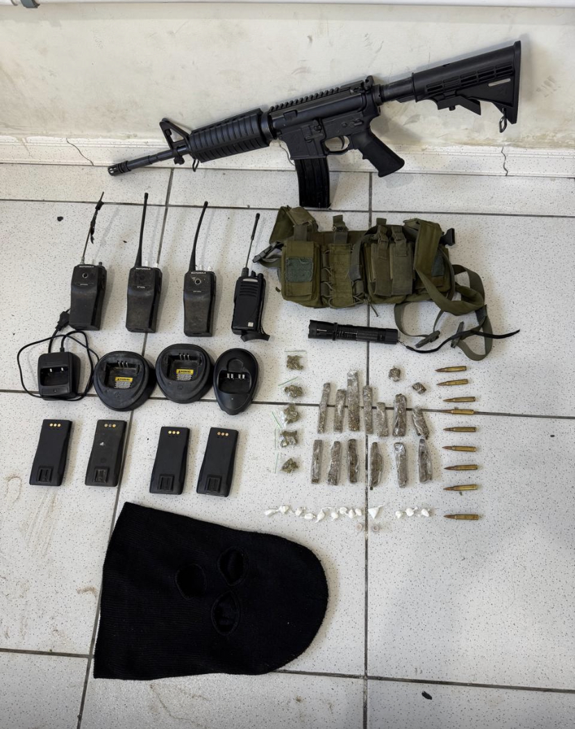 Capa: PM apreende fuzil em Porto Seguro