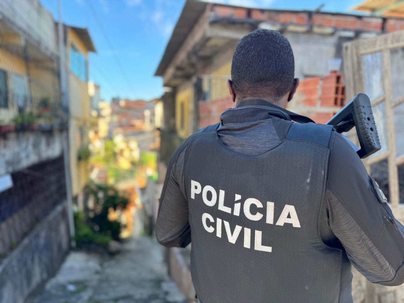 Capa: Suspeito de envolvimento na morte de carroceiro é preso em Feira de Santana