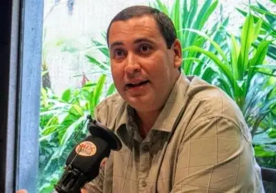 Capa: Éden Valadares defende reeleição de Jerônimo e provoca ACM Neto: “Largou o ar-condicionado”