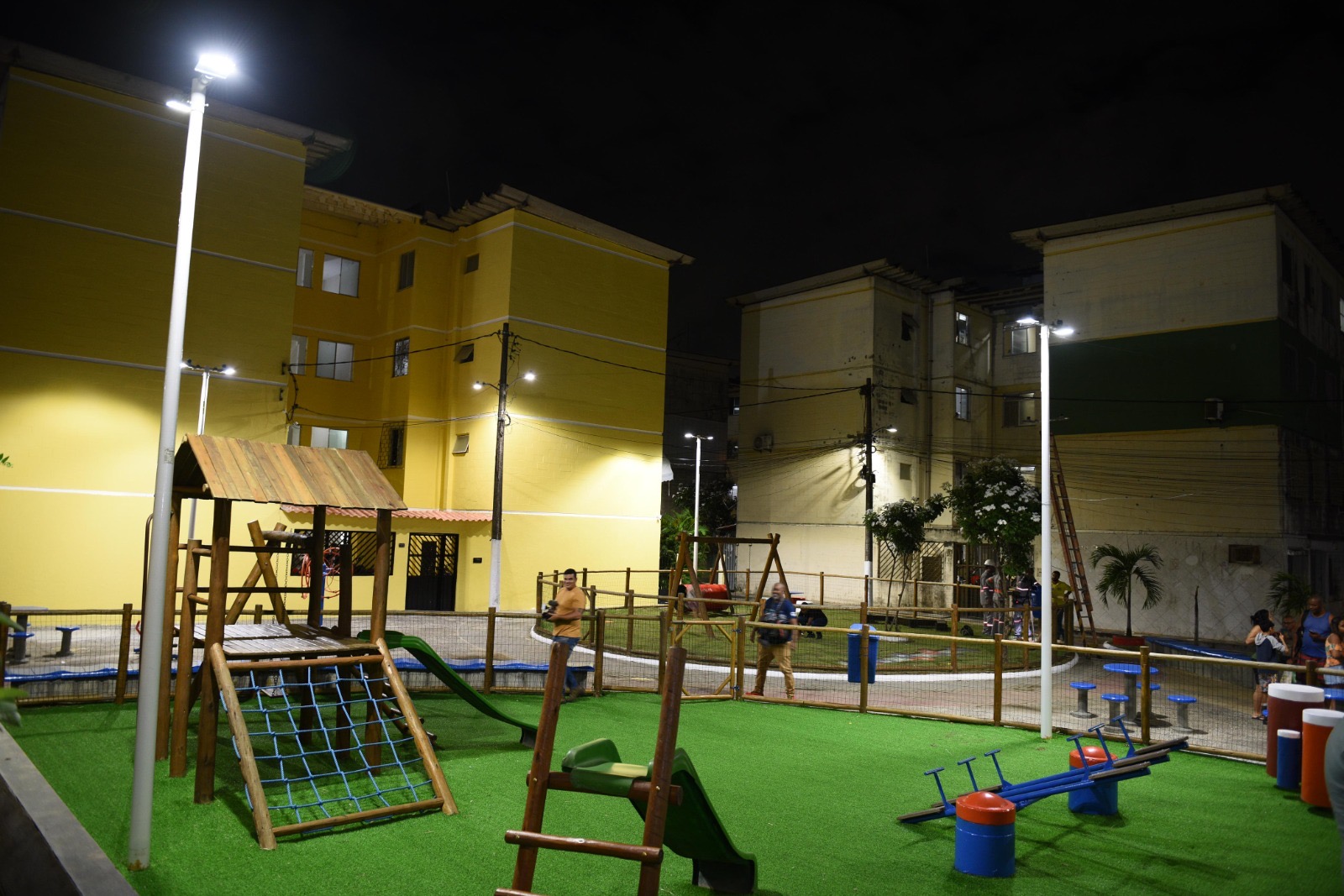 Capa: Prefeitura entrega quatro novos equipamentos de lazer e convivência em Pau da Lima