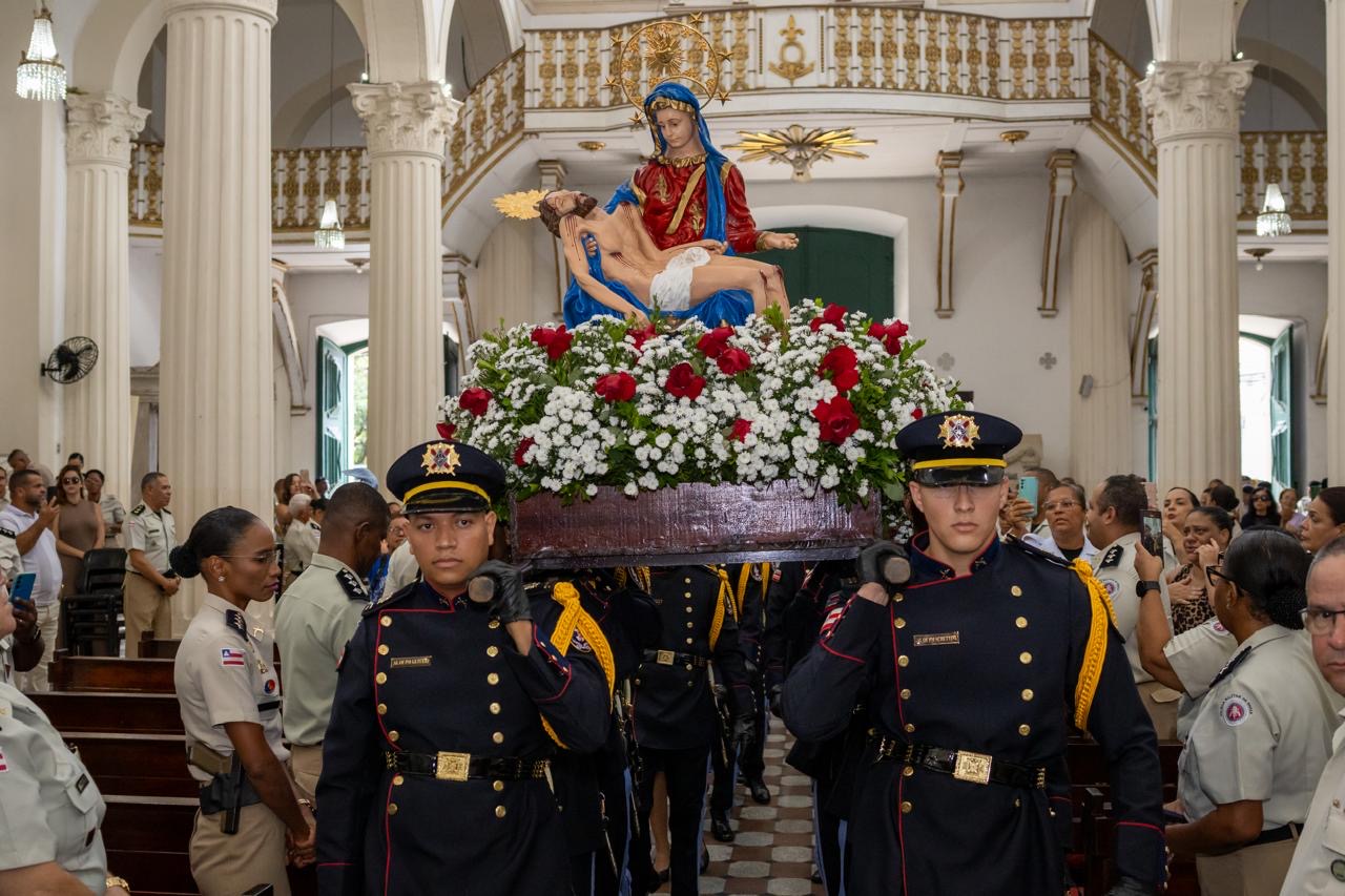 Capa: PMBA celebra o Mês Mariano e mantém viva a tradição de homenagear sua padroeira, Nossa Senhora da Piedade